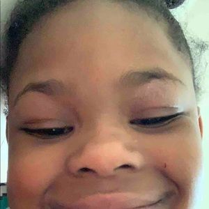 Meet your Posher, Dee